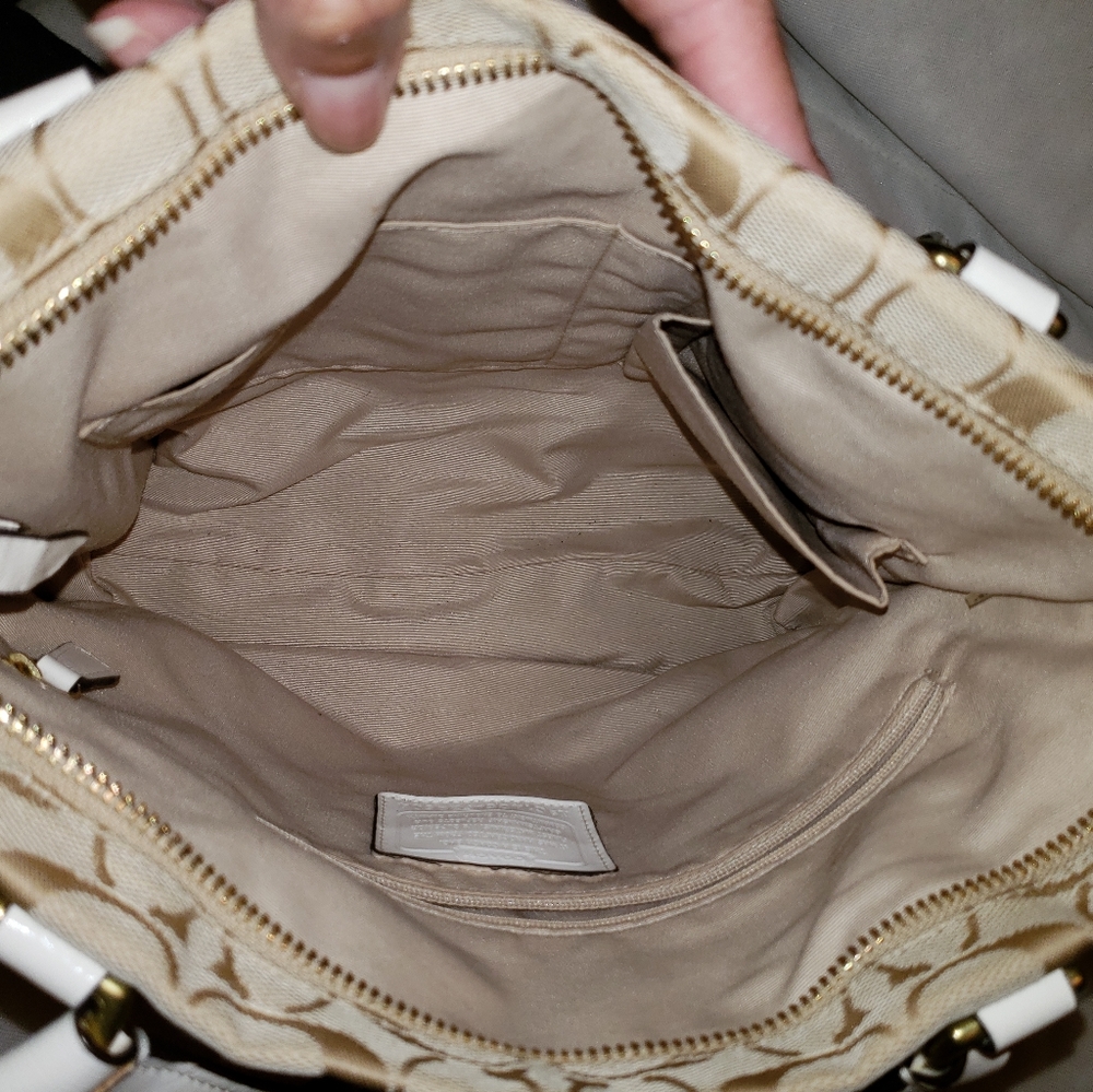 Coach tote - Picture 10 of 13